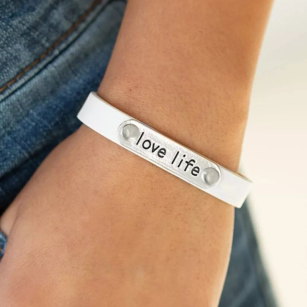 Paparazzi Jewelry Accessories - Love Life - White Bracelet - Vintage!!!